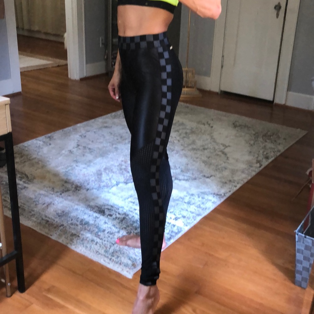 Alala Leggings View 5